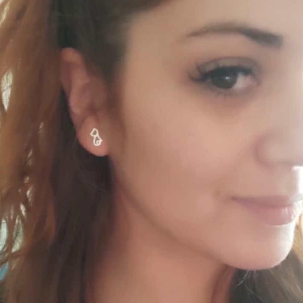 💎✨ 925 Hollow Kitty Cat Earrings - Picture 3 of 3
